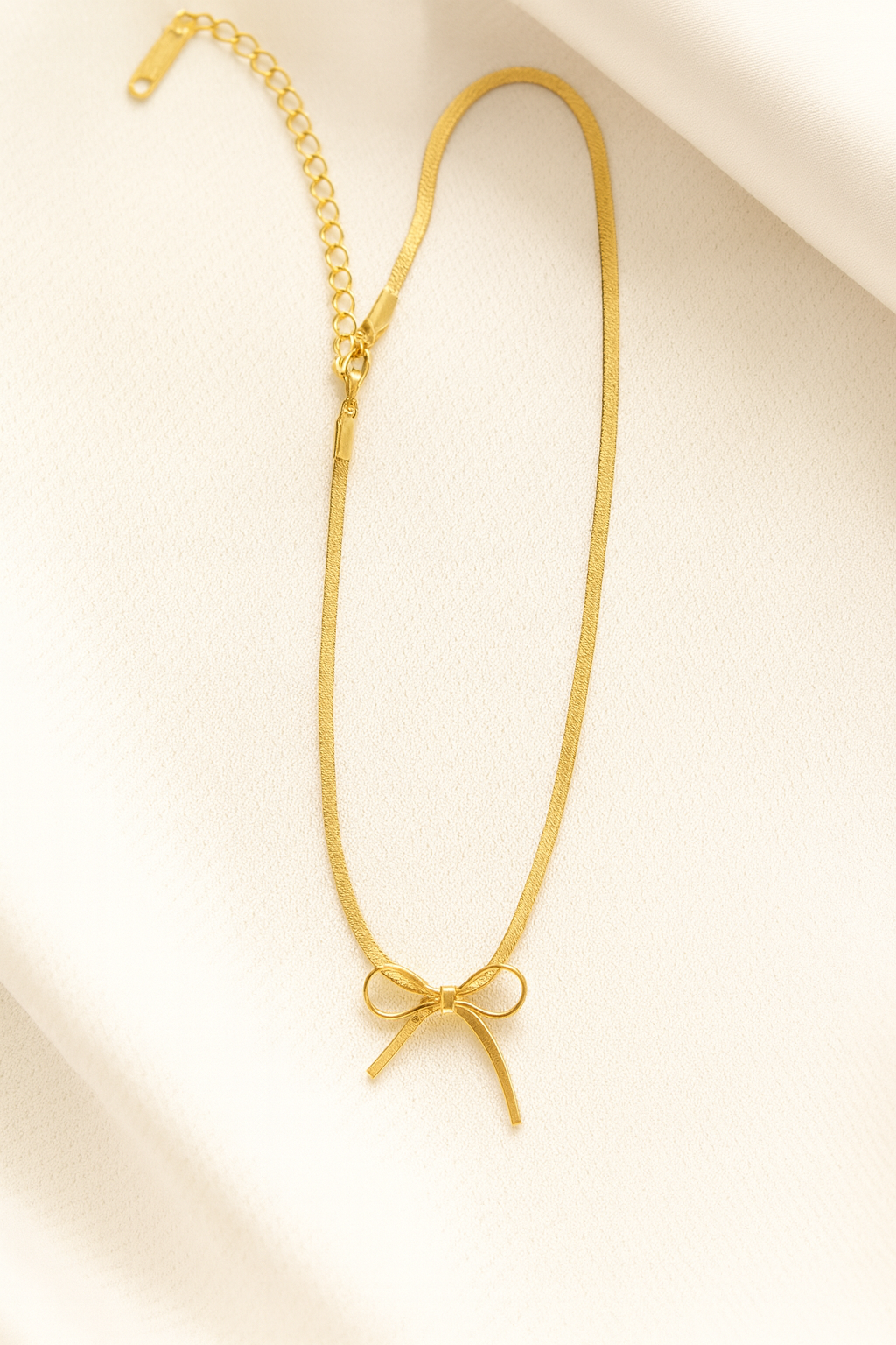 Golden Bow necklace