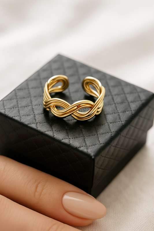 Aurelia Twist Ring